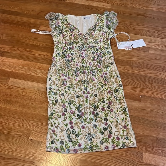 Mac Duggal Beige Floral Embellished Flutter Cap Sleeve Size 16 NWT. - Picture 7 of 16